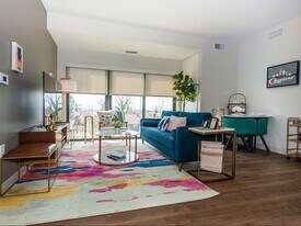 121 Larchmere in Cleveland, OH - Building Photo