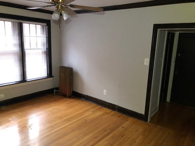 4027 W School St in Chicago, IL - Building Photo - Building Photo