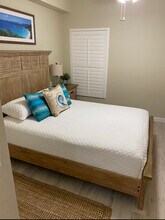 7505 Silver Trumpet Ln, Unit #102 in Naples, FL - Building Photo - Building Photo
