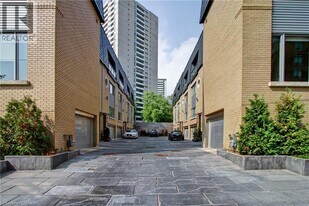 296 Merton St in Toronto, ON - Building Photo