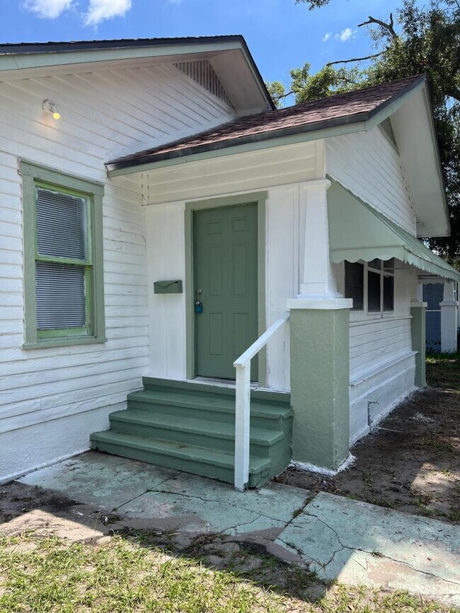 1042 8th Ave S in St. Petersburg, FL - Building Photo - Building Photo