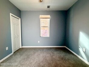 2407 W Jefferson St in Louisville, KY - Building Photo - Building Photo