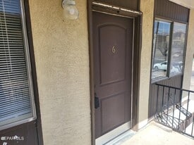 5209 Carousel Dr in El Paso, TX - Building Photo