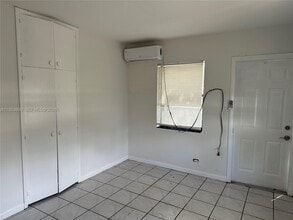 4548 SW 33rd Ave in Fort Lauderdale, FL - Building Photo - Building Photo