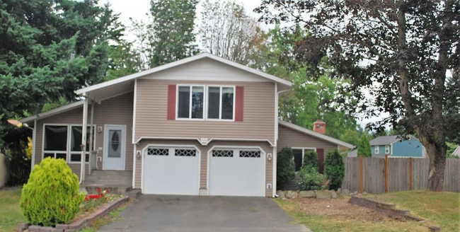 property at 33640 27th Pl SW