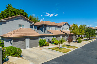 The Fairways At Arrowhead Apartments