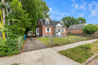 41 N Sheffield St in Hamden, CT - Building Photo - Building Photo