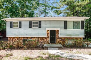 3523 Forrest Park Rd SE in Atlanta, GA - Building Photo