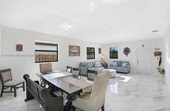 10321 SW 232nd St in Cutler Bay, FL - Building Photo - Building Photo