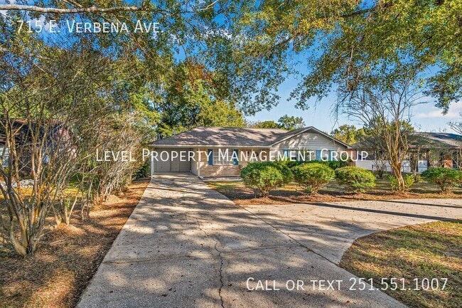 715 E Verbena Ave