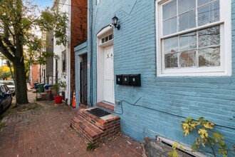 546 Saint Mary St in Baltimore, MD - Building Photo - Building Photo