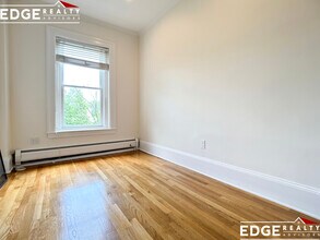 43 Carlton St in Brookline, MA - Building Photo - Building Photo