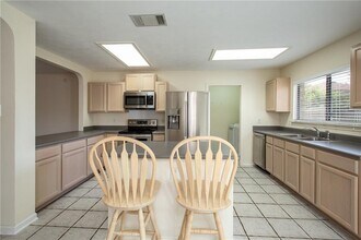12810 Bartholdi St in Austin, TX - Building Photo - Building Photo