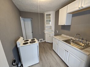 2818 E 127th St in Cleveland, OH - Building Photo - Building Photo