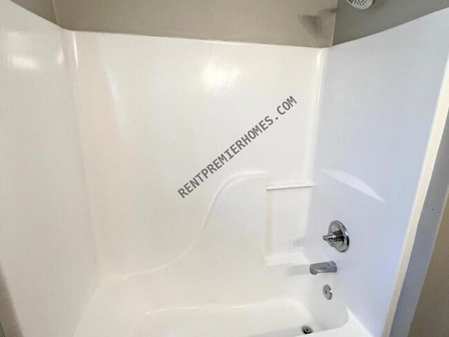 property at 95 Cinnamon Dr