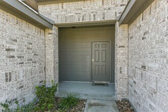 712 Brazos Trl in Dayton, TX - Building Photo - Building Photo