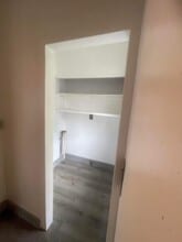 718 Washington Ave, Unit Right Side in Dunkirk, NY - Building Photo - Building Photo