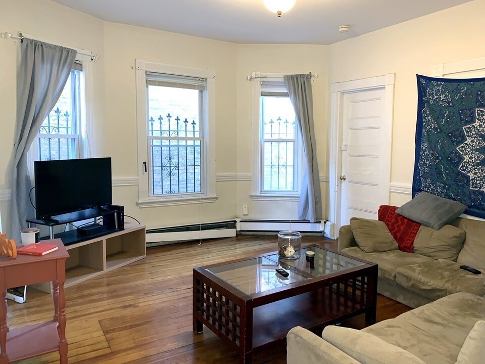 11 Carmel St, Unit 1 in Boston, MA - Building Photo