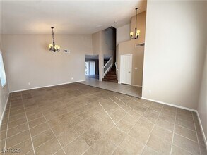 7761 Locke Haven Dr in Las Vegas, NV - Building Photo - Building Photo