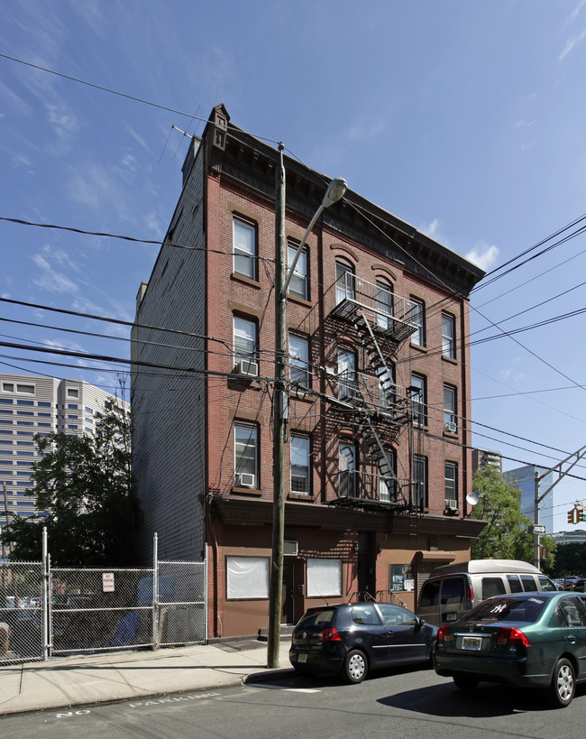 190 York St in Jersey City, NJ - Building Photo - Building Photo