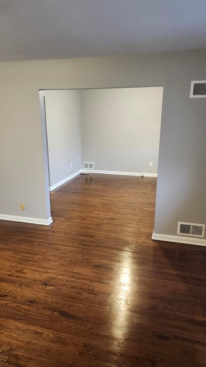 17 Union Ave, Unit 2 in Maplewood, NJ - Building Photo