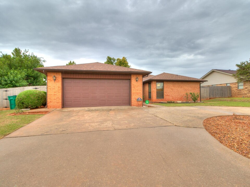 6408 NW 123rd St in Oklahoma City, OK - Building Photo