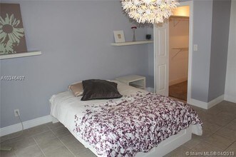 1530 NE 191st St-Unit -340 in Miami, FL - Building Photo - Building Photo