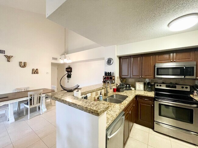 7912 Sonoma Springs Cir
