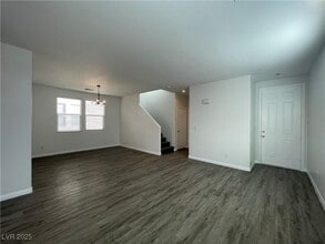 10281 Burning Bush St in Las Vegas, NV - Building Photo - Building Photo