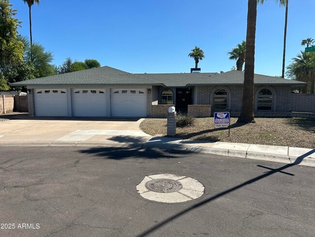 property at 7211 N 46th Ave