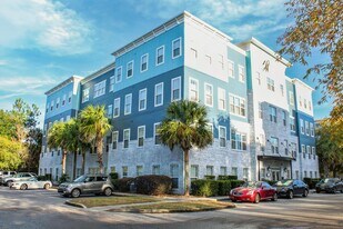 Parker Point in Charleston, SC - Building Photo