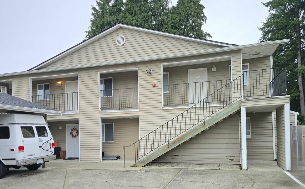 100th Street Apartments in Marysville, WA - Foto de edificio