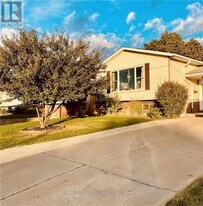 143 Highridge Ave in Hamilton, ON - Building Photo