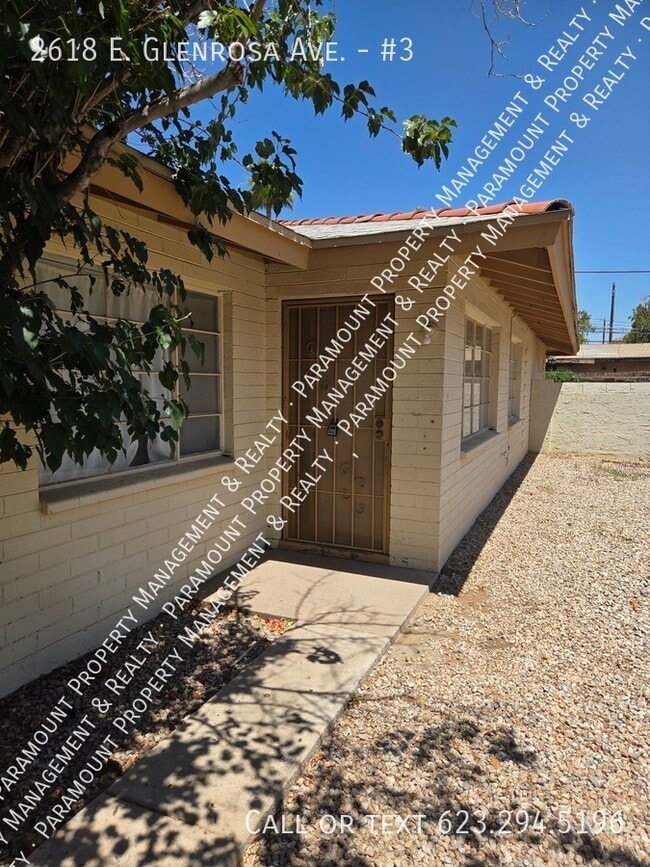 property at 2618 E Glenrosa Ave