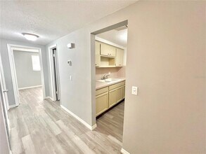 5014 Bitner St in New Port Richey, FL - Building Photo - Building Photo