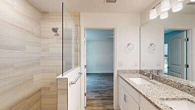 3438 Alwood St in North Port, FL - Foto de edificio - Building Photo