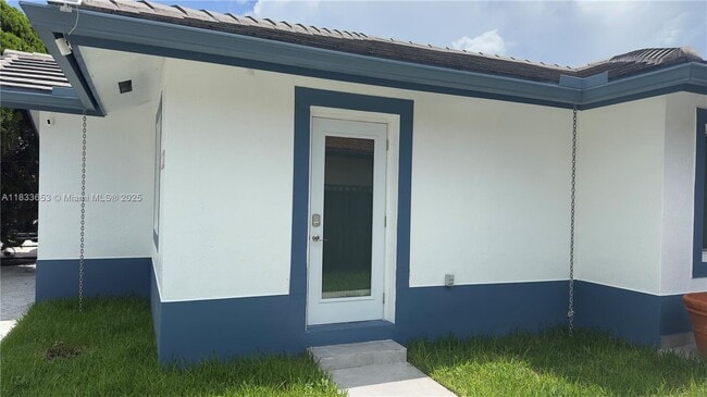14211 SW 147th Ct in Miami, FL - Building Photo - Building Photo