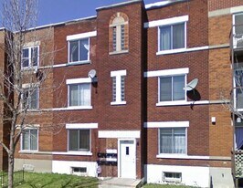 2125 Holy Cross Rue in Montréal, QC - Building Photo