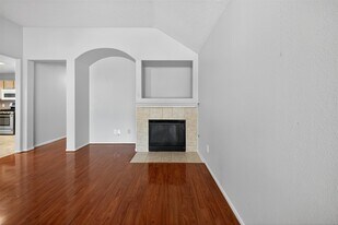 18518 Burgundy Sky Way in Cypress, TX - Building Photo