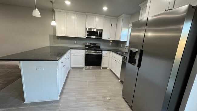 305 Tricha Cir SW in Gravette, AR - Building Photo - Building Photo