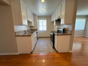 626 E Verdugo Ave in Burbank, CA - Building Photo - Building Photo