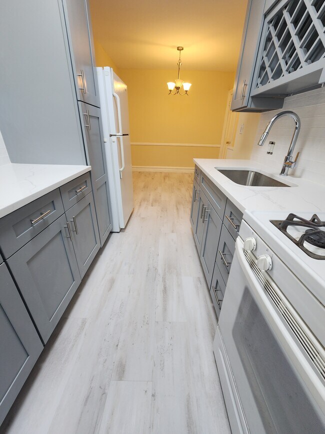 6102 23rd Ave, Unit 2