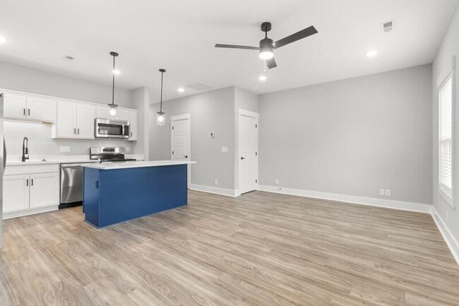 504 Jonathan Wade Cir in Clarksville, TN - Building Photo - Building Photo