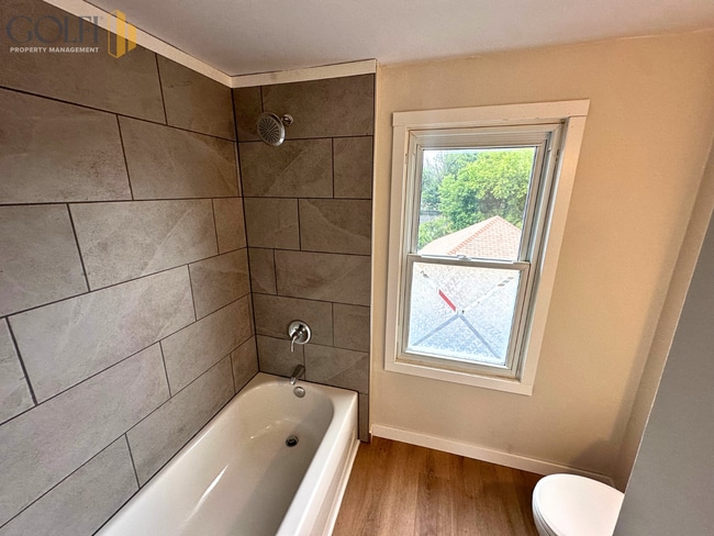 62 Victoria St in Welland, ON - Building Photo - Building Photo