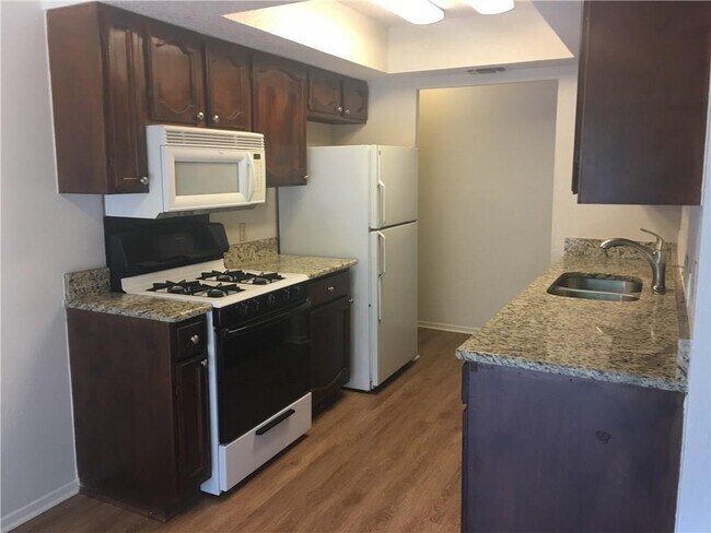 10312 Timbercrest Ln in Austin, TX - Building Photo - Building Photo