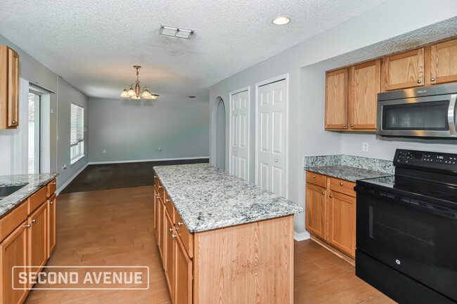 9640 Watershed Dr E in Jacksonville, FL - Building Photo - Building Photo
