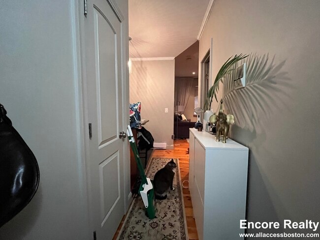 17 Garrison St, Unit 4 in Boston, MA - Foto de edificio - Building Photo