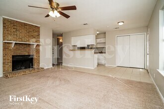 1708 White Oak Ct in Denton, TX - Building Photo - Building Photo