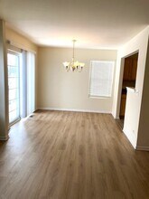 2441 Stoughton Cir in Aurora, IL - Building Photo - Building Photo