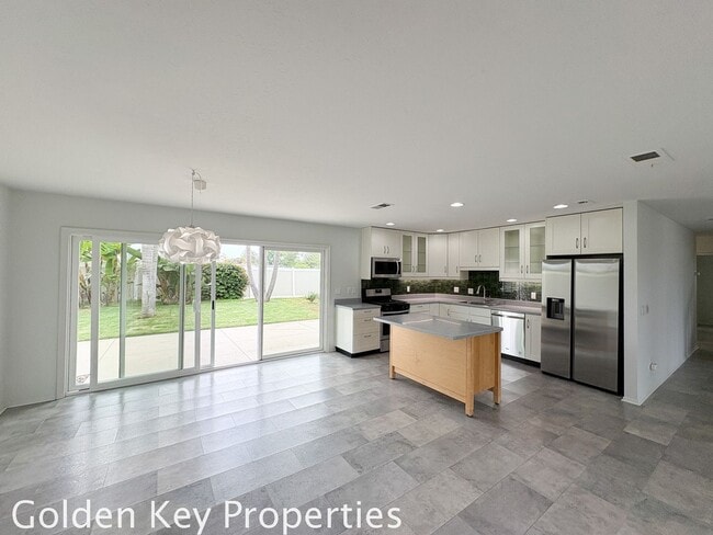 5510 Los Robles Dr in Carlsbad, CA - Building Photo - Building Photo